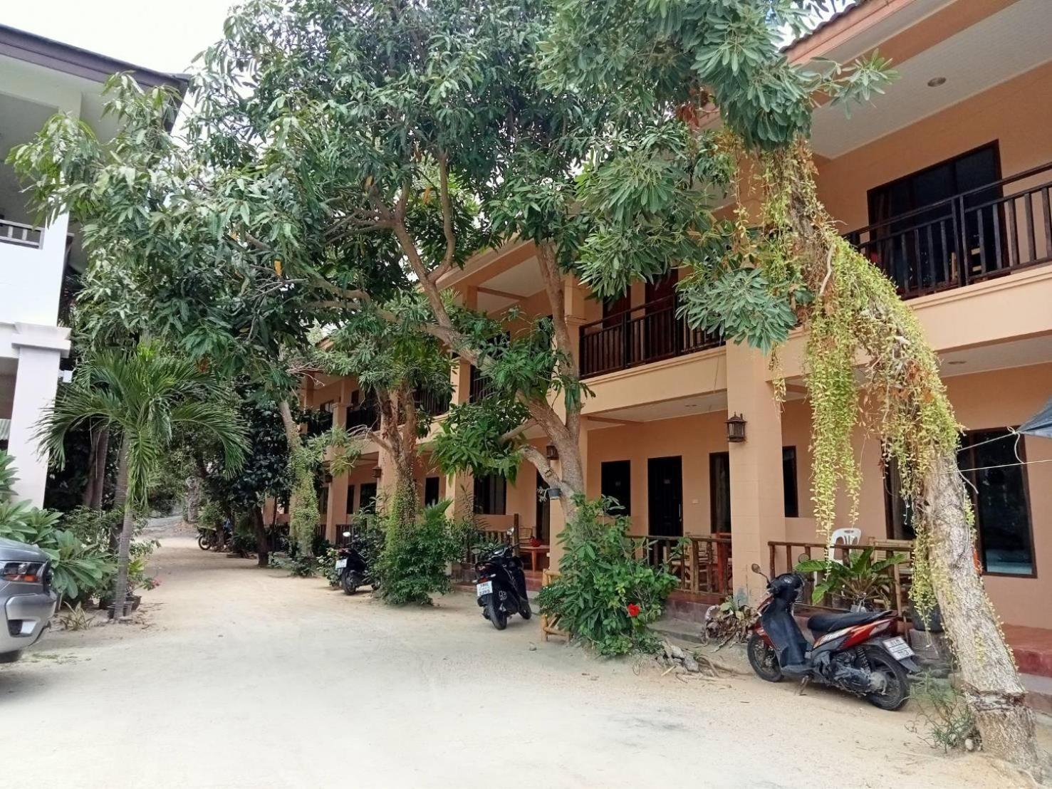 Bank Guesthouse Haad Rin Exterior foto